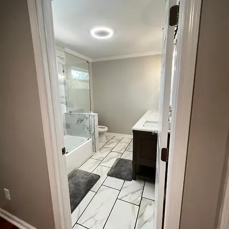 Atlanta Unit 2 Room 1 - Quiet Private Bedroom Private Bathroom Exterior photo